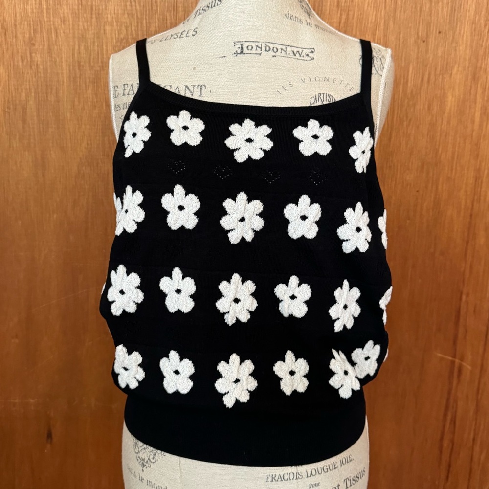 Lea and Viola Anthropologie floral knit tank